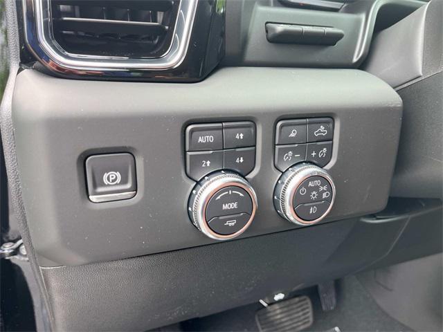 new 2025 GMC Sierra 1500 car, priced at $83,054
