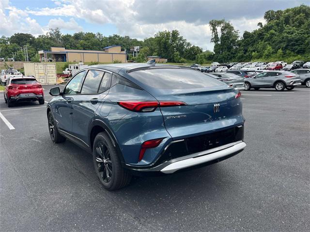 new 2025 Buick Envista car, priced at $29,259
