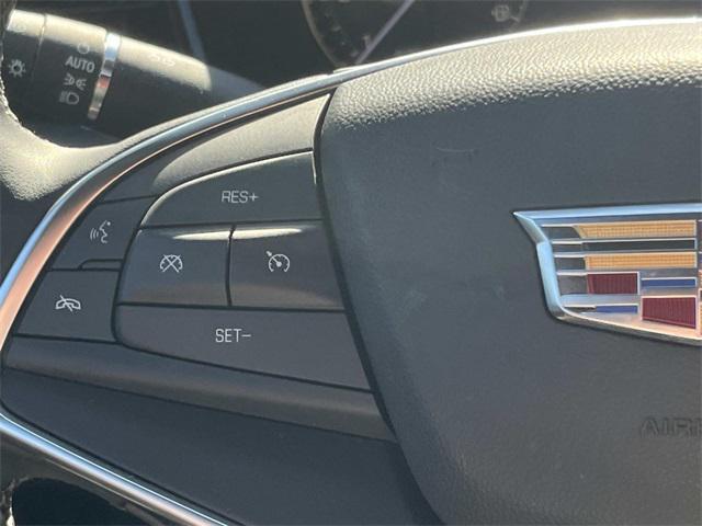 used 2025 Cadillac XT5 car, priced at $43,100
