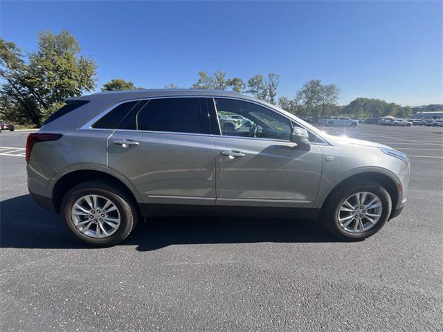 used 2025 Cadillac XT5 car, priced at $43,100