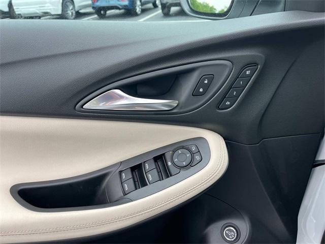 new 2025 Buick Encore GX car, priced at $34,700
