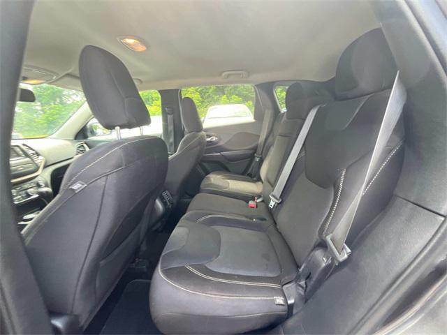 used 2015 Jeep Cherokee car, priced at $10,745