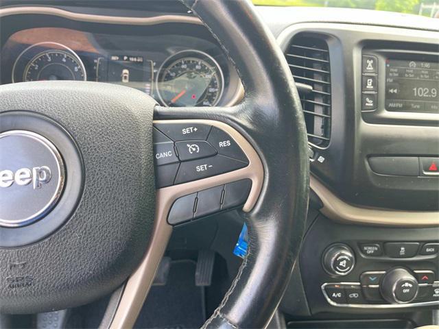 used 2015 Jeep Cherokee car, priced at $10,745