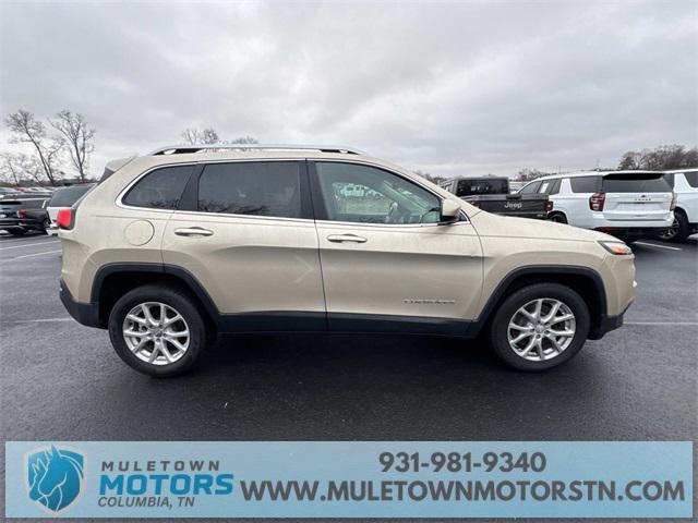 used 2015 Jeep Cherokee car, priced at $12,900