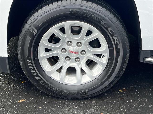 used 2020 GMC Yukon XL car, priced at $34,184