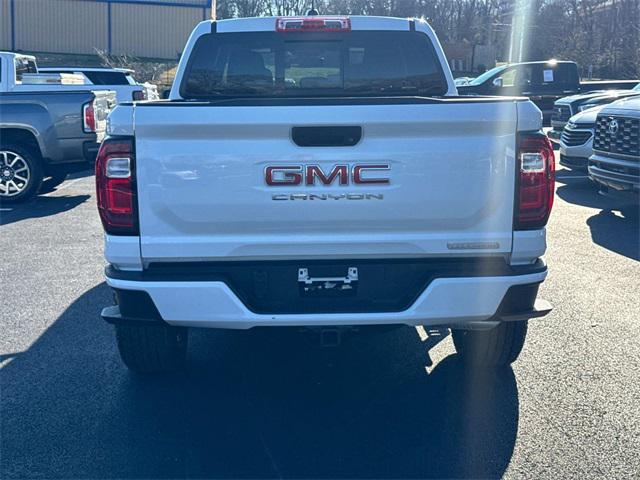 used 2024 GMC Canyon car, priced at $38,334