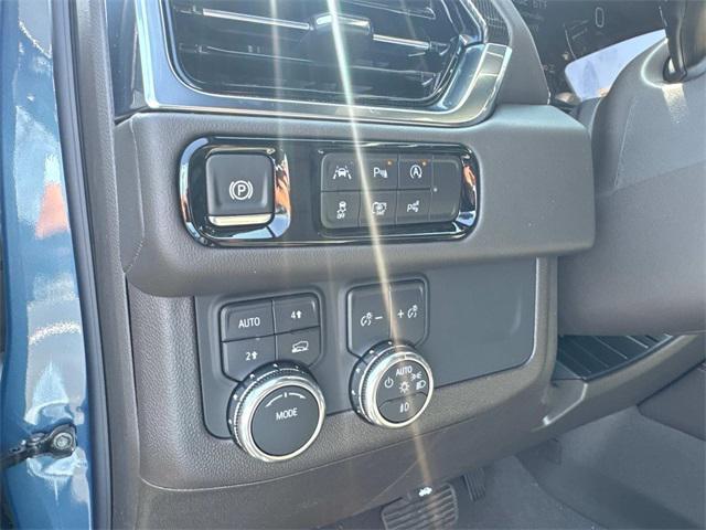 new 2025 GMC Yukon XL car, priced at $77,935