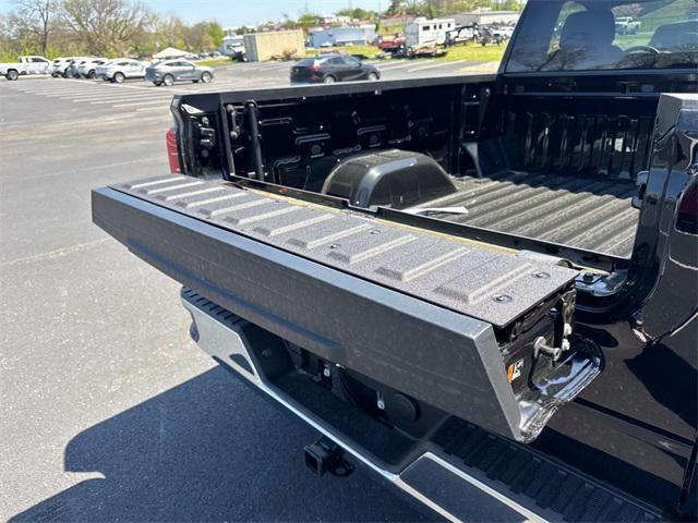 new 2025 GMC Sierra 1500 car, priced at $42,354