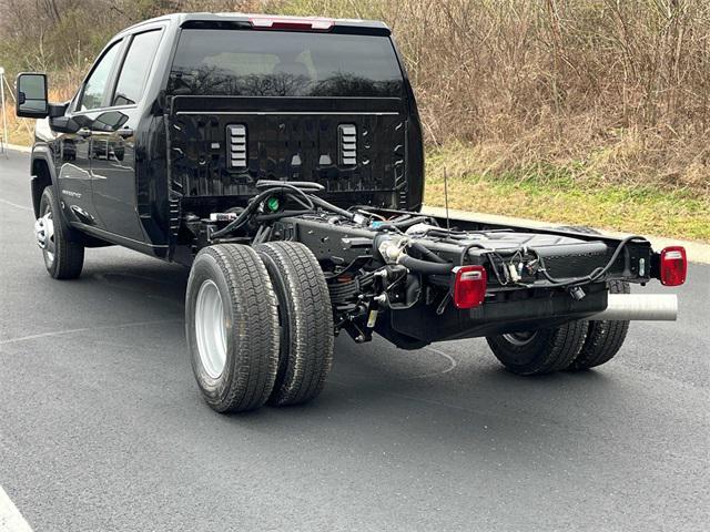 new 2025 GMC Sierra 3500 car, priced at $66,485