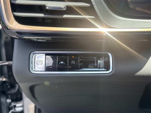 new 2025 Buick Envision car, priced at $45,691