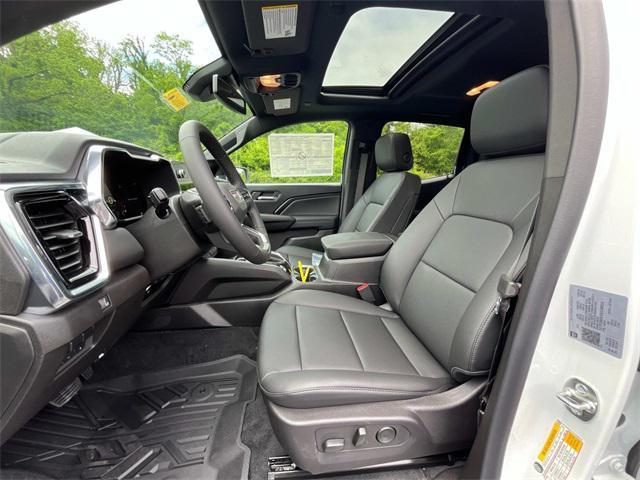 new 2025 GMC Canyon car, priced at $49,425
