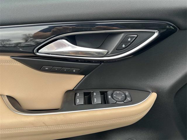 new 2025 Buick Envision car, priced at $38,945