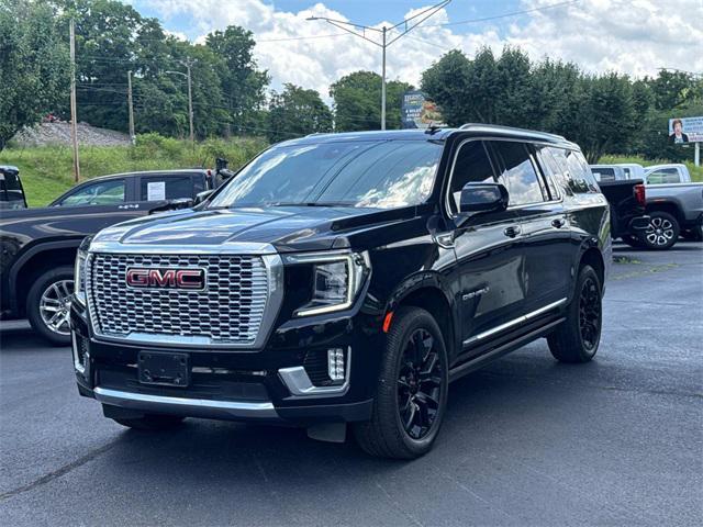 used 2022 GMC Yukon XL car, priced at $61,428