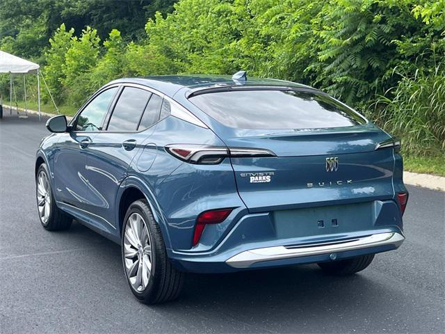 new 2024 Buick Envista car, priced at $28,000