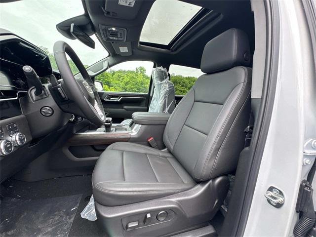 new 2025 GMC Sierra 1500 car, priced at $61,076