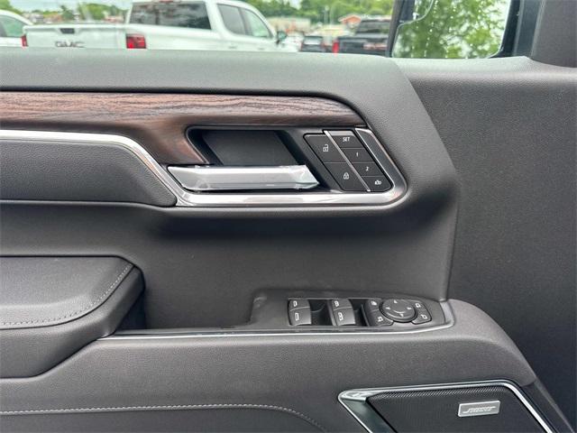 new 2025 GMC Sierra 1500 car, priced at $61,076