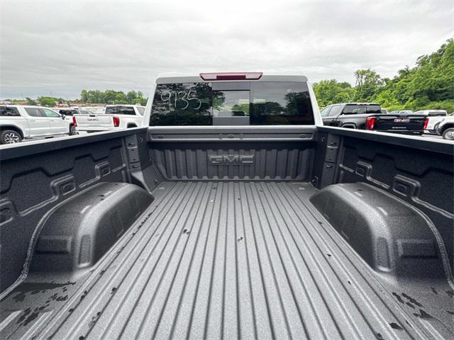 new 2025 GMC Sierra 1500 car, priced at $61,076