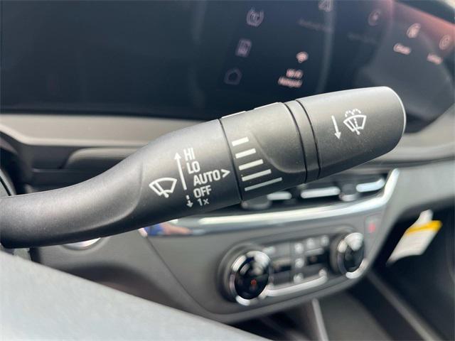 new 2025 Buick Envista car, priced at $27,141