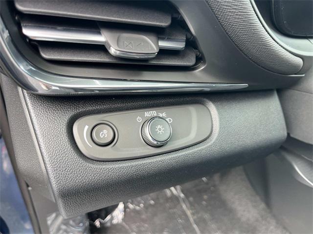 new 2025 Buick Envista car, priced at $27,141