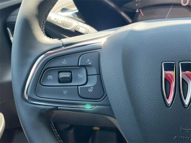 new 2025 Buick Envista car, priced at $26,089