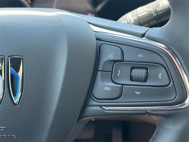 new 2025 Buick Envista car, priced at $26,089