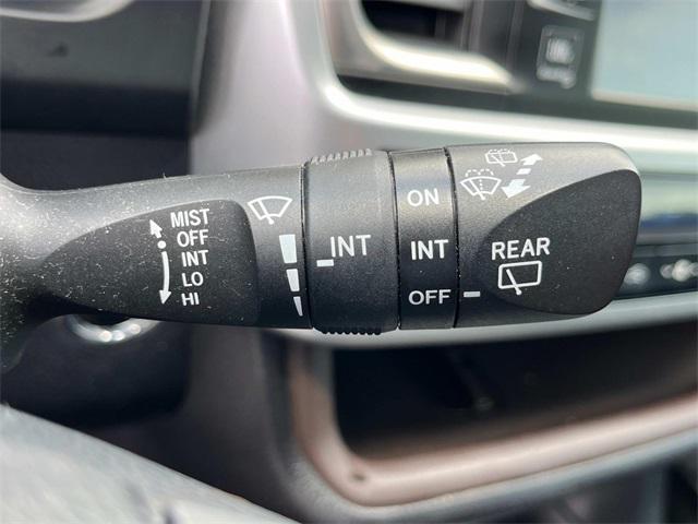 used 2015 Toyota Highlander car, priced at $17,706
