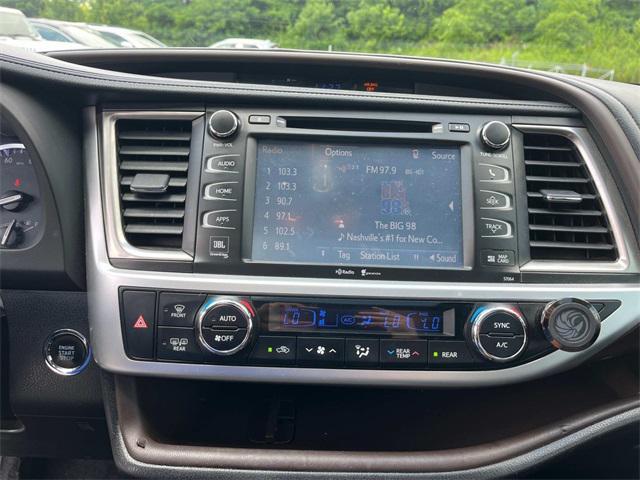 used 2015 Toyota Highlander car, priced at $17,706