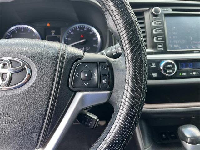 used 2015 Toyota Highlander car, priced at $17,706