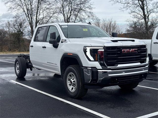 new 2025 GMC Sierra 3500 car, priced at $52,920