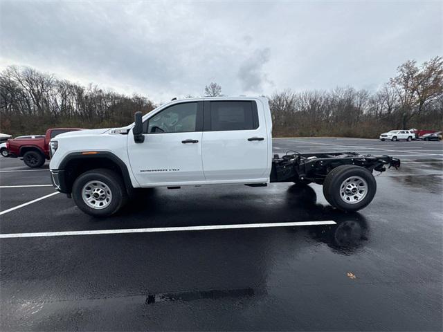 new 2025 GMC Sierra 3500 car, priced at $52,920