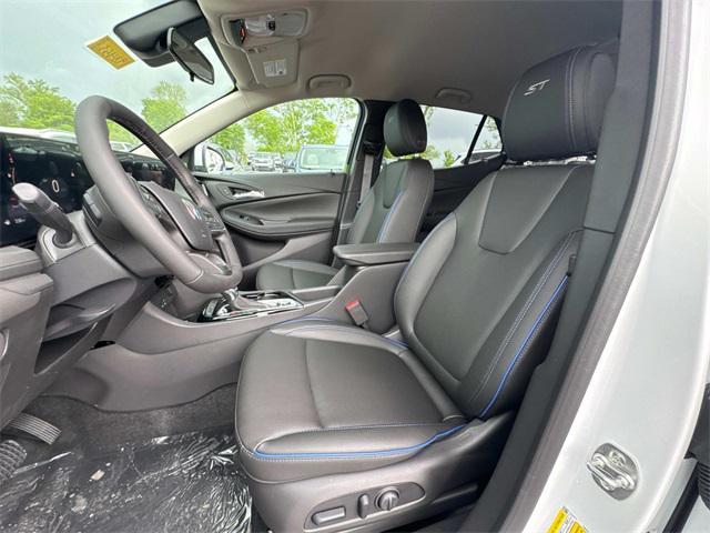 new 2025 Buick Encore GX car, priced at $29,533