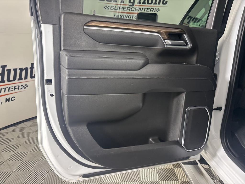 used 2025 Chevrolet Silverado 2500 car, priced at $56,517