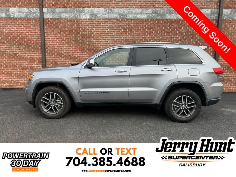 used 2017 Jeep Grand Cherokee car, priced at $17,119