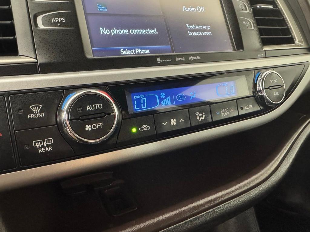 used 2019 Toyota Highlander car, priced at $19,200