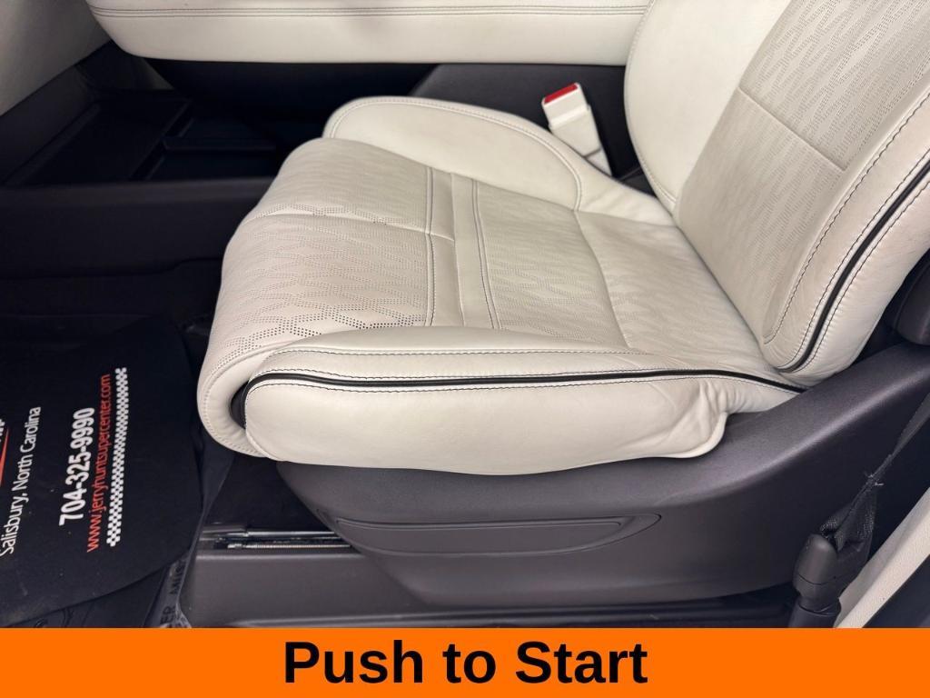 used 2024 Lincoln Navigator car, priced at $82,588