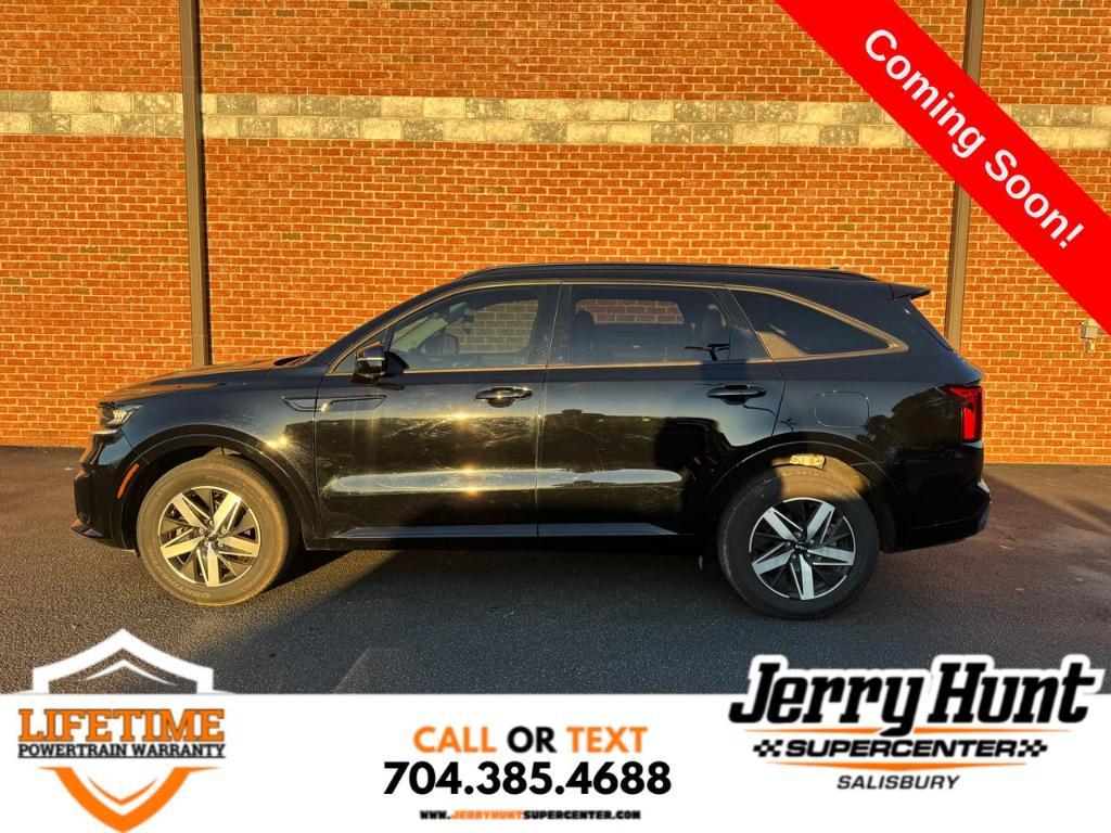 used 2022 Kia Sorento car, priced at $29,100