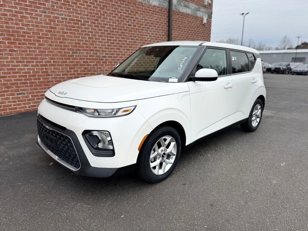 used 2022 Kia Soul car, priced at $15,826