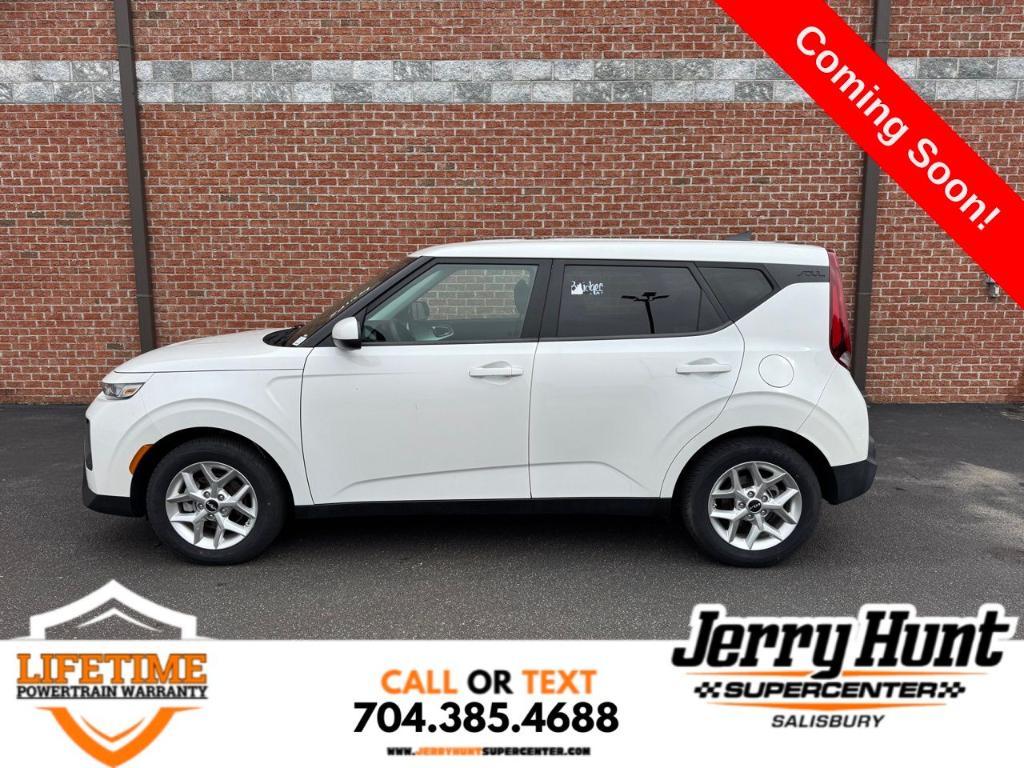 used 2022 Kia Soul car, priced at $15,826