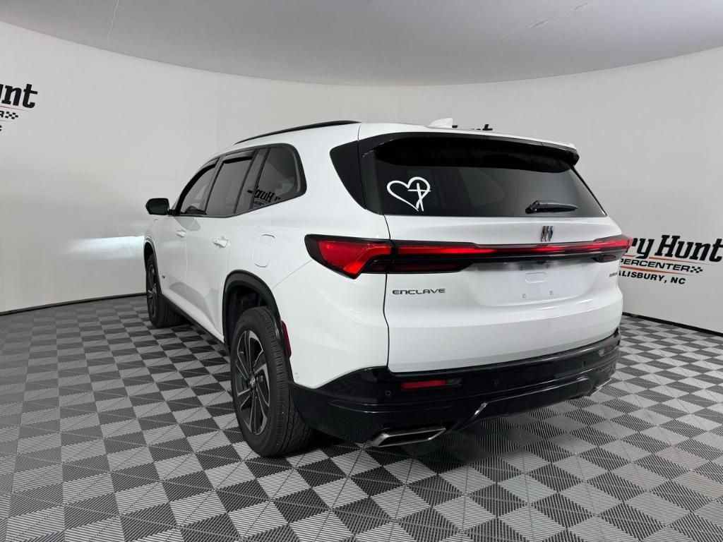 used 2025 Buick Enclave car, priced at $43,291