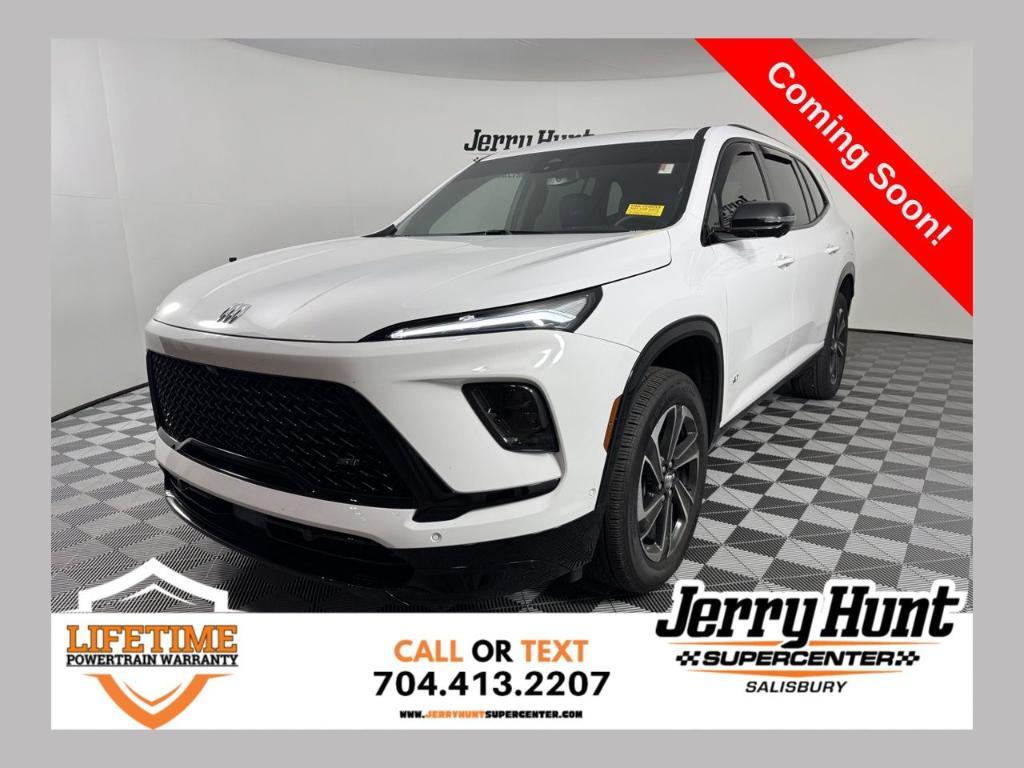 used 2025 Buick Enclave car, priced at $43,291