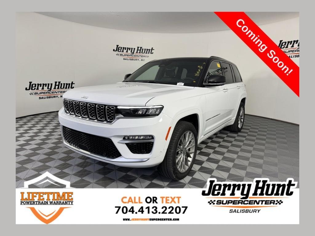 used 2025 Jeep Grand Cherokee car, priced at $49,588