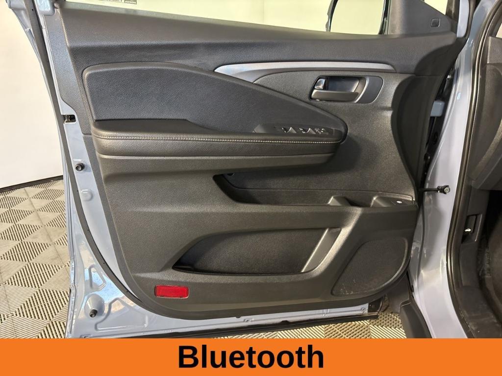 used 2025 Honda Ridgeline car, priced at $35,999