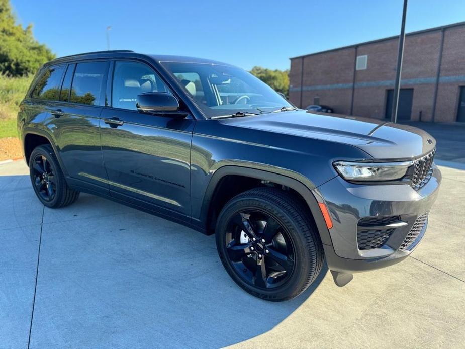 used 2024 Jeep Grand Cherokee car, priced at $41,000