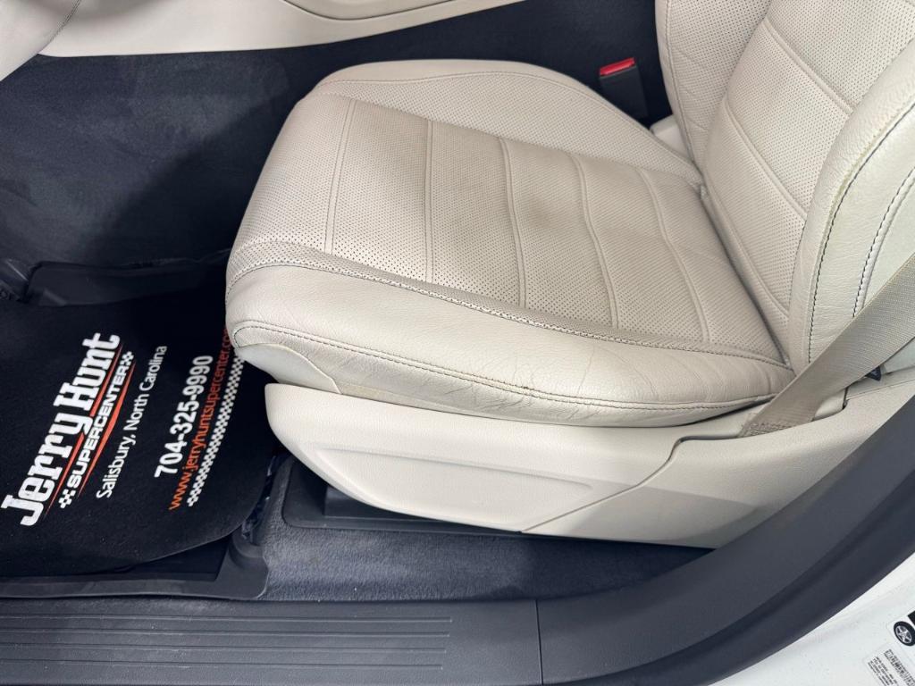 used 2020 Mercedes-Benz GLE 450 car, priced at $33,000