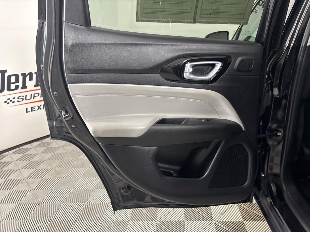 used 2022 Jeep Compass car, priced at $22,201