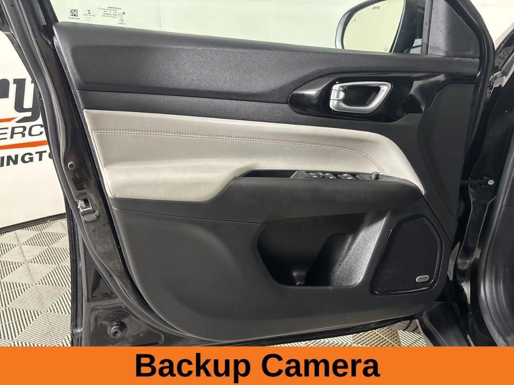 used 2022 Jeep Compass car, priced at $22,201