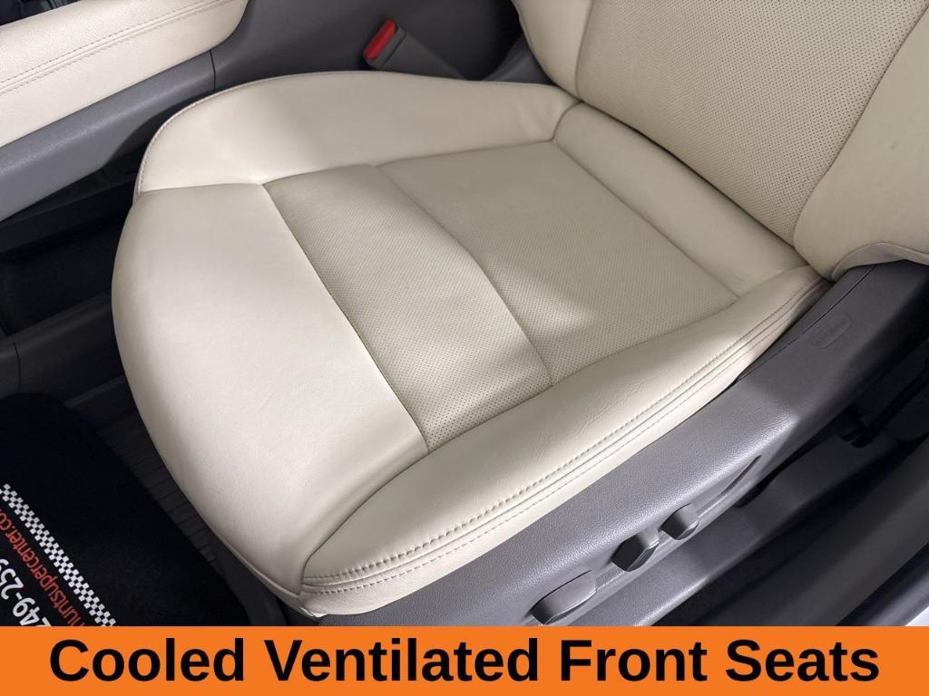 used 2023 Cadillac XT6 car, priced at $33,988