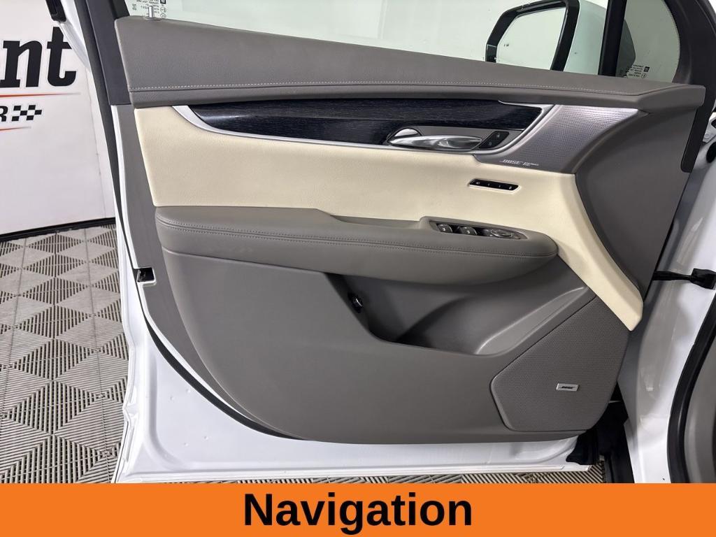 used 2023 Cadillac XT6 car, priced at $33,988