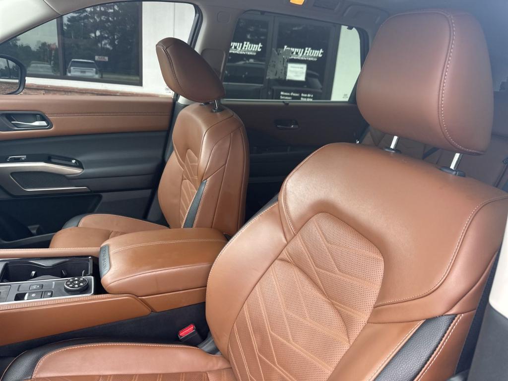 used 2022 Nissan Pathfinder car, priced at $34,600