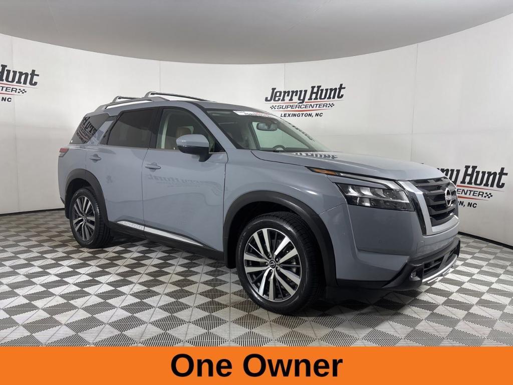 used 2022 Nissan Pathfinder car, priced at $34,200